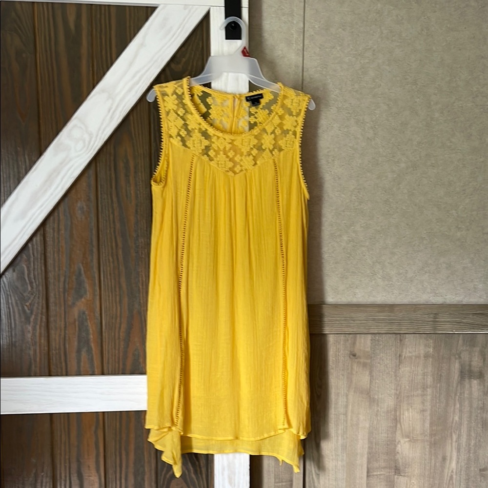 Yellow Sleeveless Lace Dress